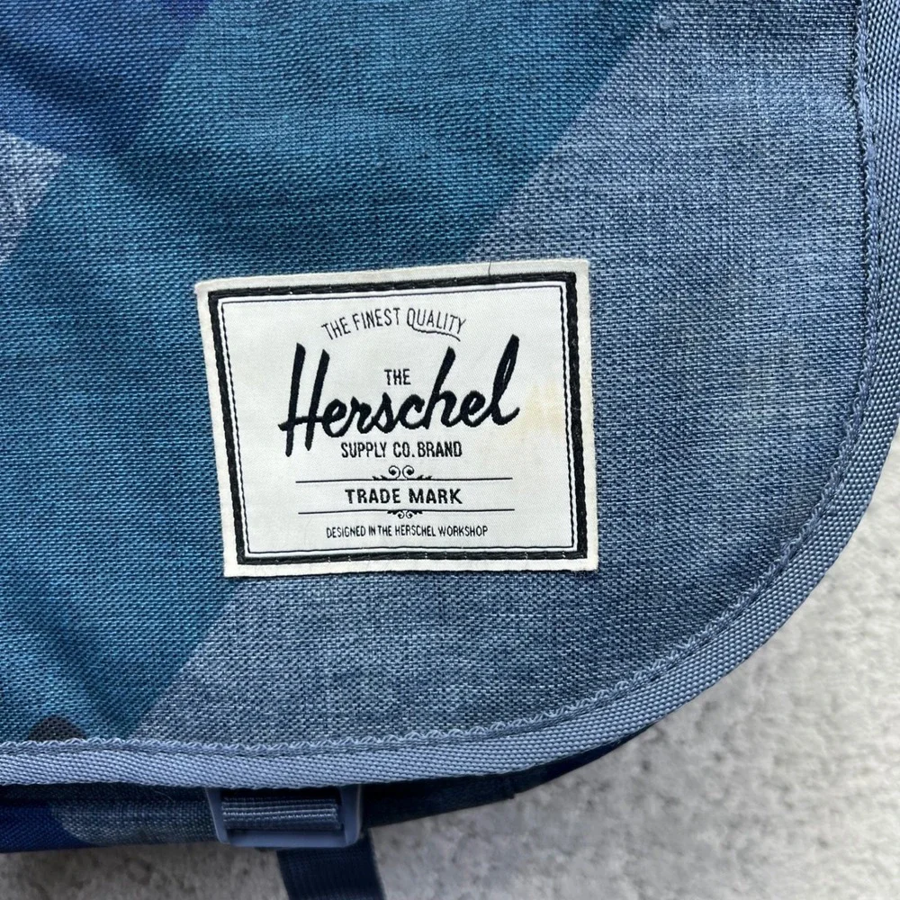 Herschel Supply Co Messenger Bag Blue Geometric‎ Laptop Crossbody School Travel